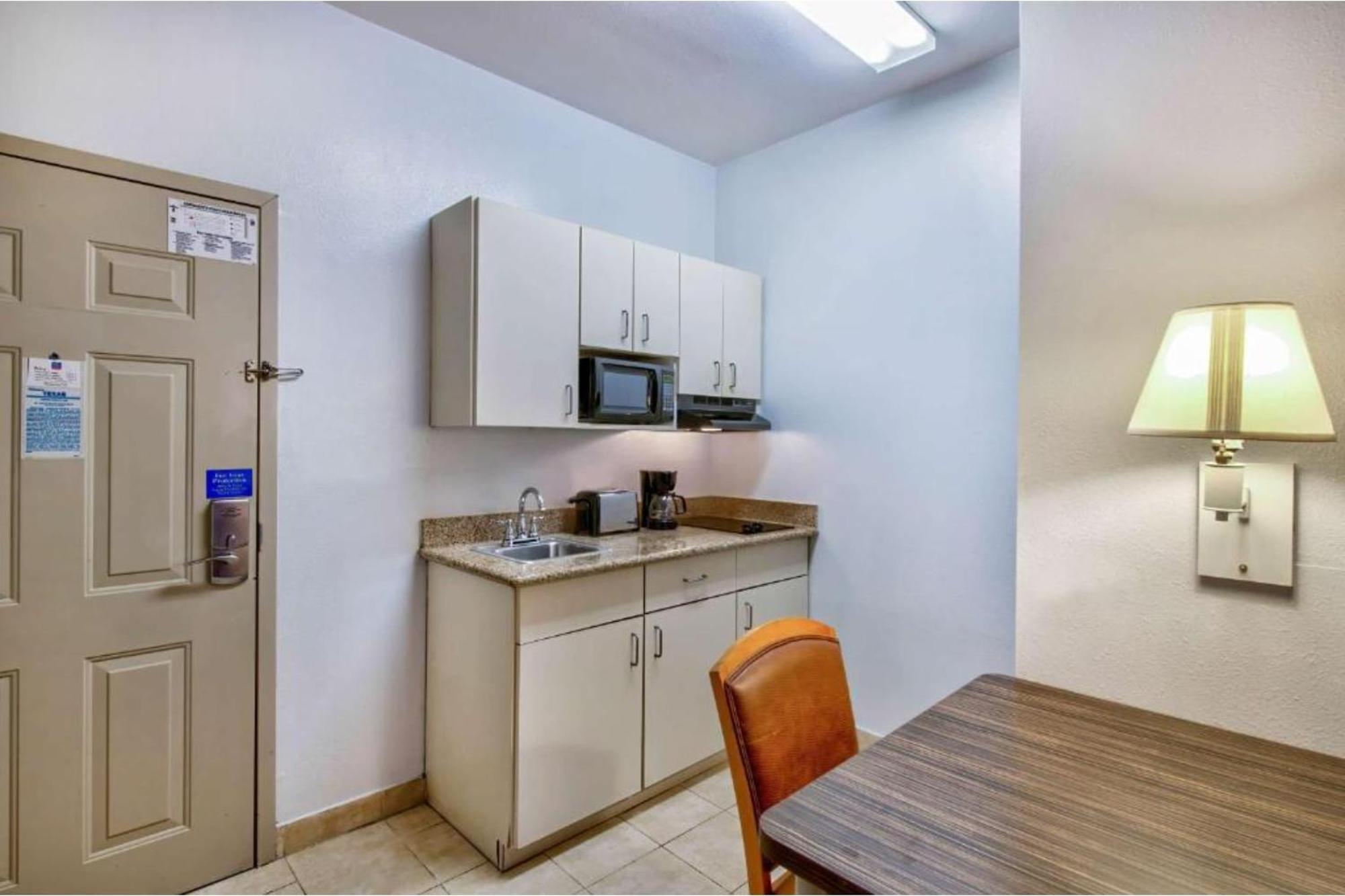 Oyo Townhouse Beaumont Medical Center Area Hotel Buitenkant foto