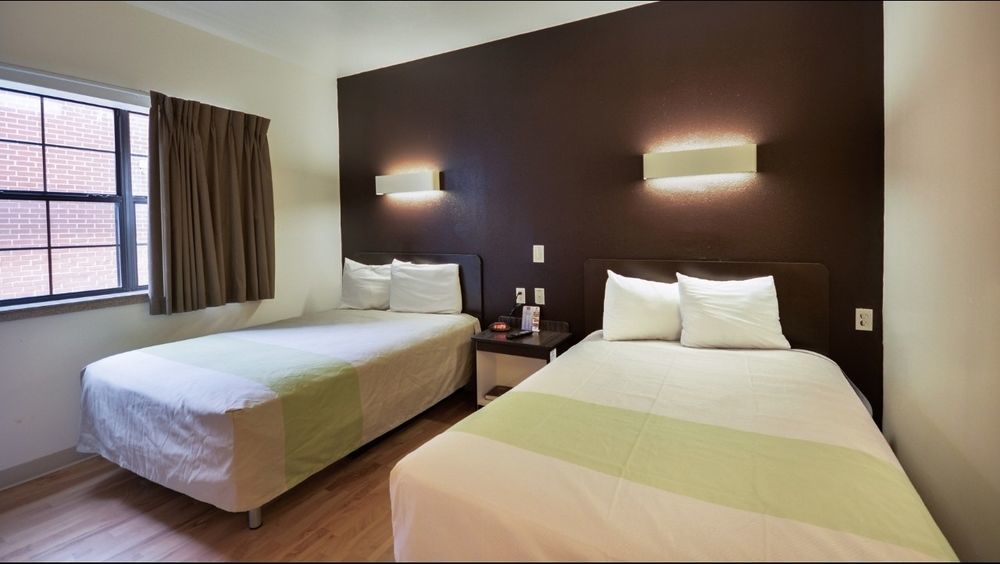 Oyo Townhouse Beaumont Medical Center Area Hotel Buitenkant foto